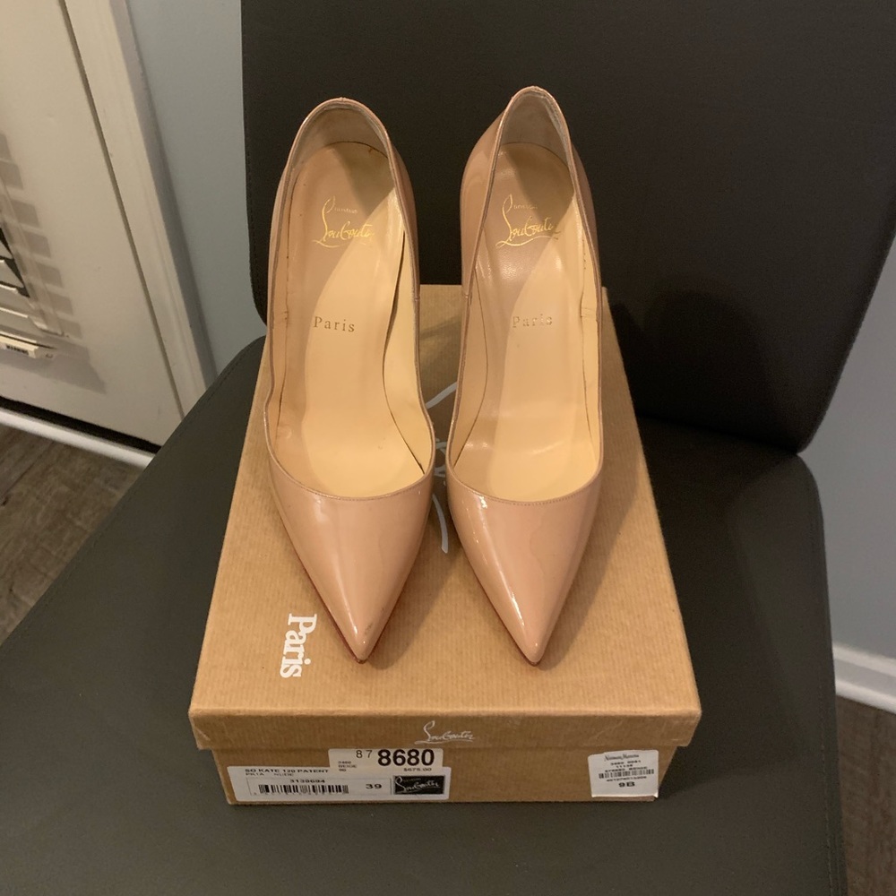 Christian Louboutin So Kate